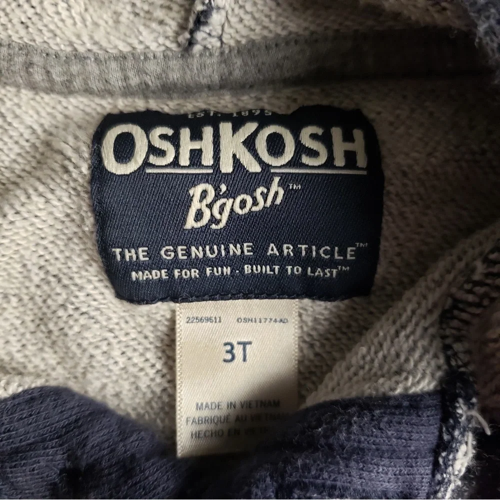 OshKosh B’Gosh Henley Hooded Pullover Boy’s‎ 3T